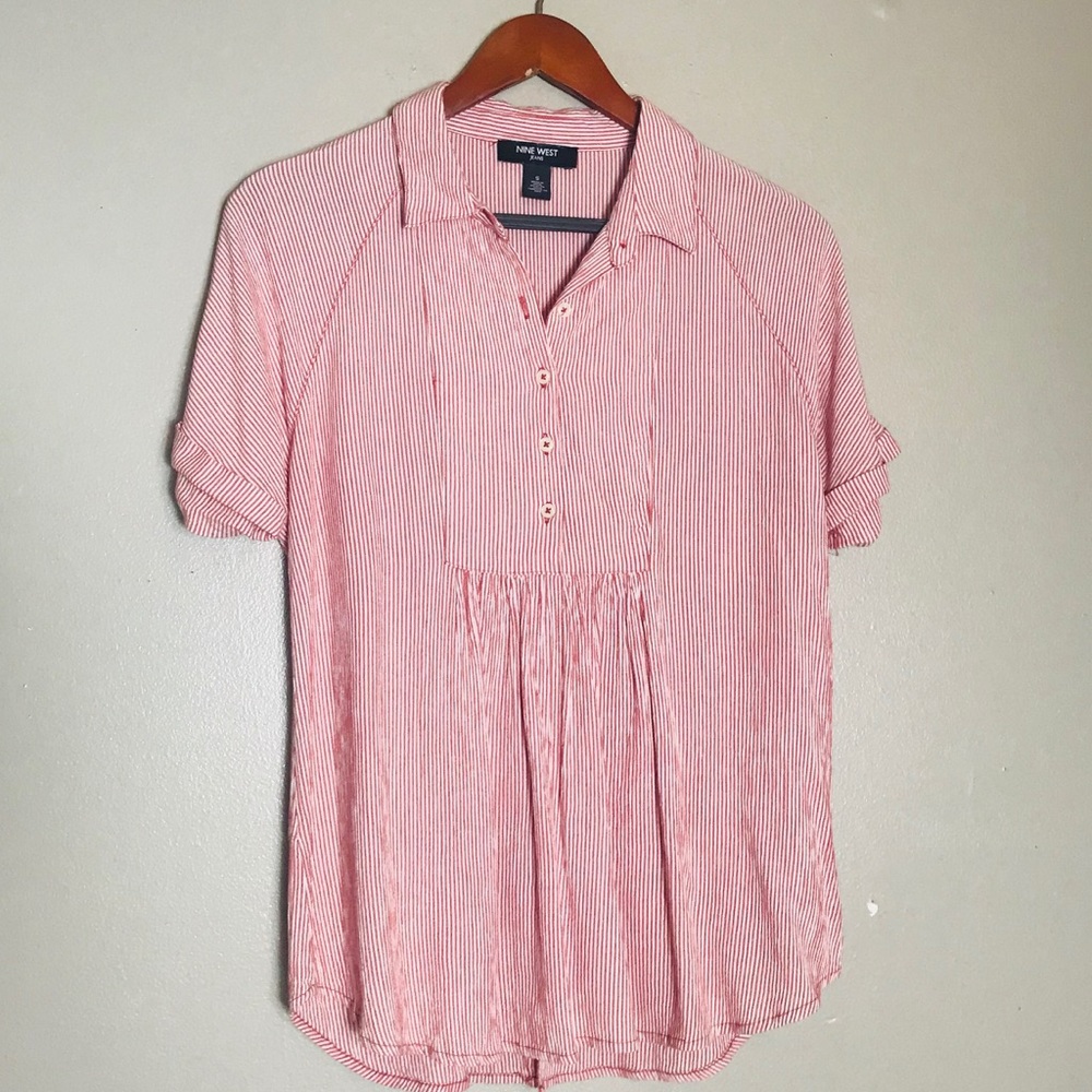 4/$20 Nine West short sleeve top - Picture 2 of 6